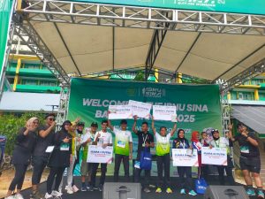 Ahmad Daroini dan Mona Benedikta Ambarita Sabet Juara di Ibnu Sina Batam Running Kategori 10K