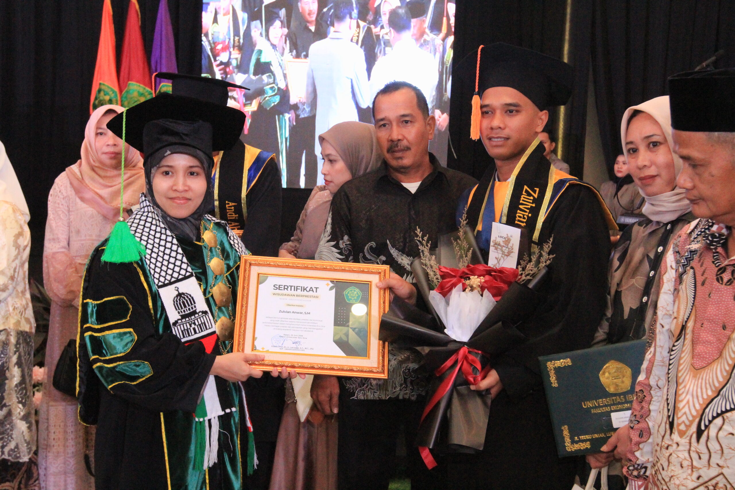 UIS Beri Apresiasi Mahasiswa Terbaik, Berprestasi, dan Disabilitas, Sediakan Bantuan Studi S2 Rp5 Juta